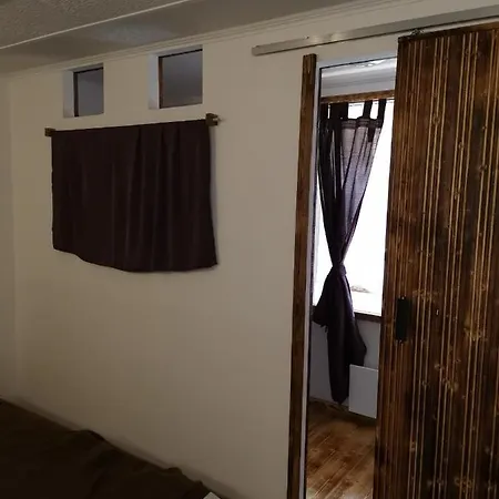 Vendeghaz Apartment *